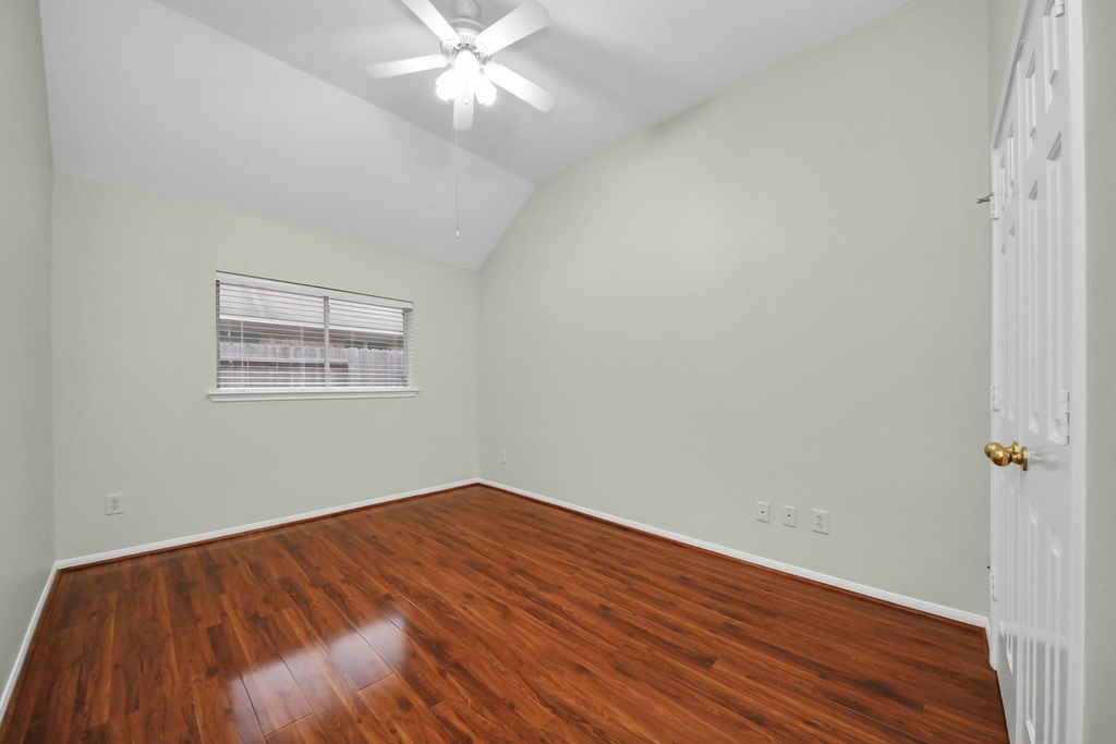 1103 Lake Shore Drive - Photo 22