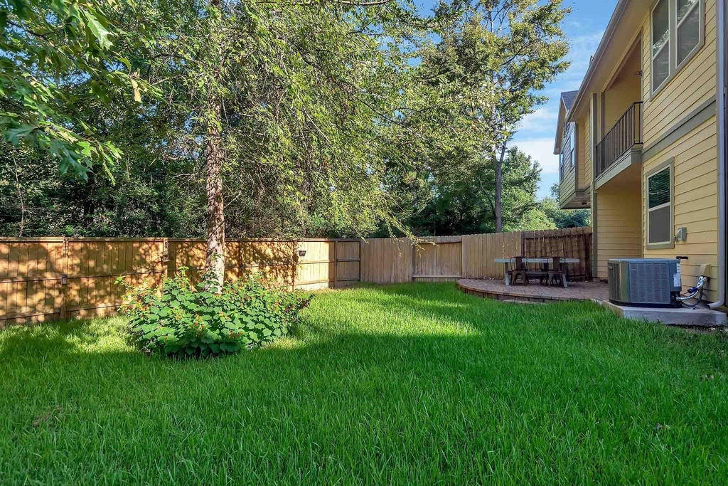 222 Cheswood Forest - Photo 11