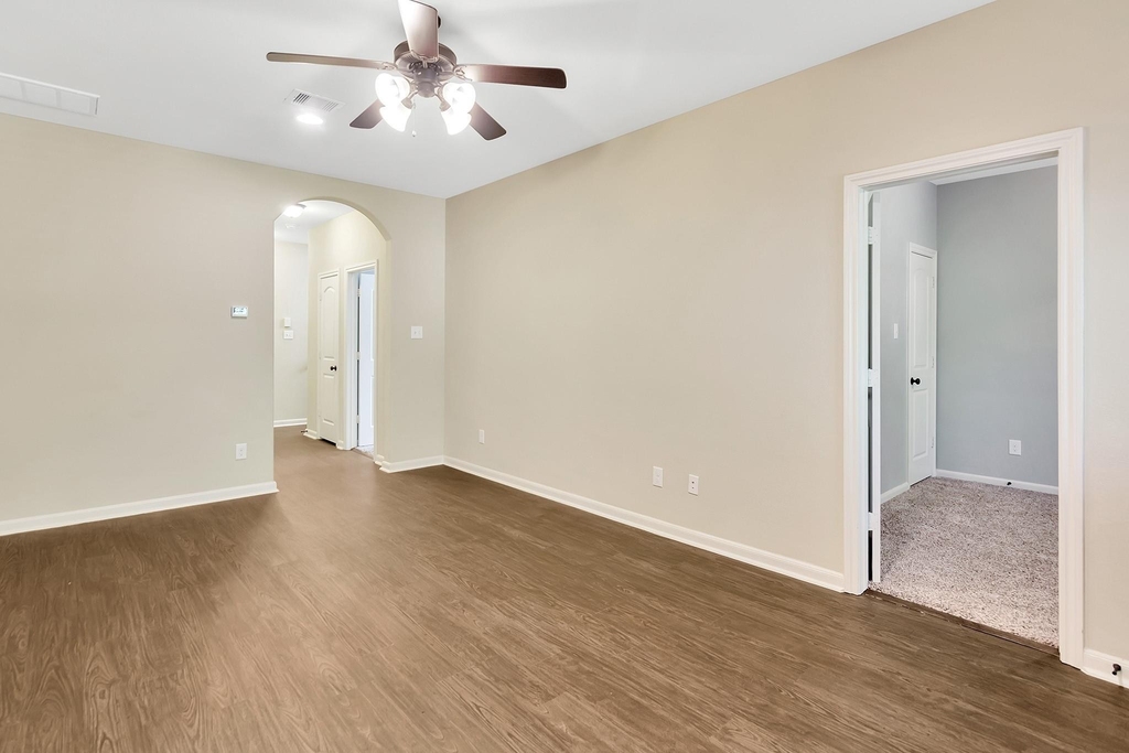 222 Cheswood Forest - Photo 33