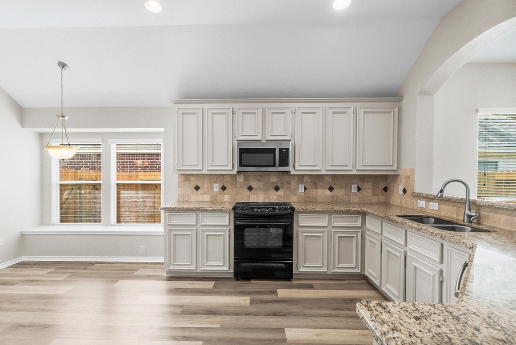 2419 Keegan Hollow Lane - Photo 13