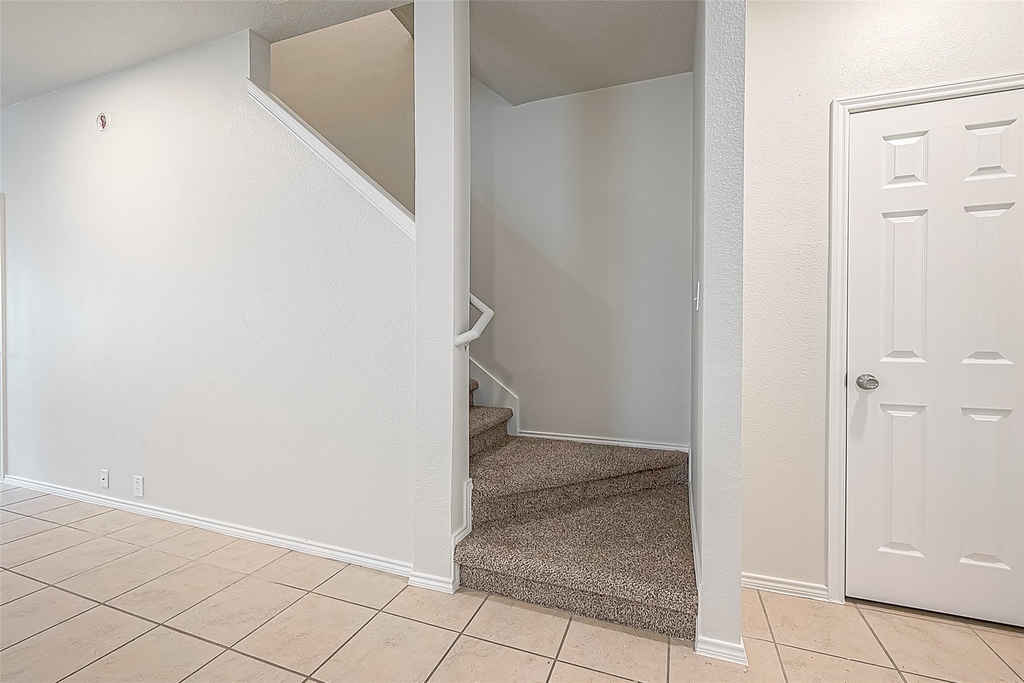 23814 Single Oak Street - Photo 6