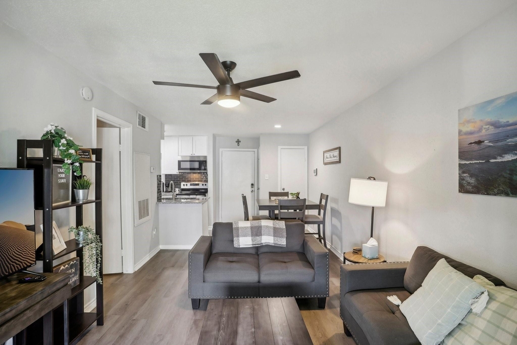 13151 Walden Road - Photo 5