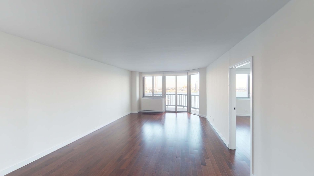 401 E 34th St - Photo 3