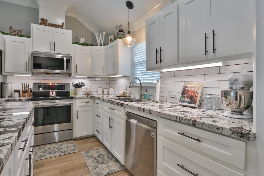 13202 Cardin Street - Photo 11