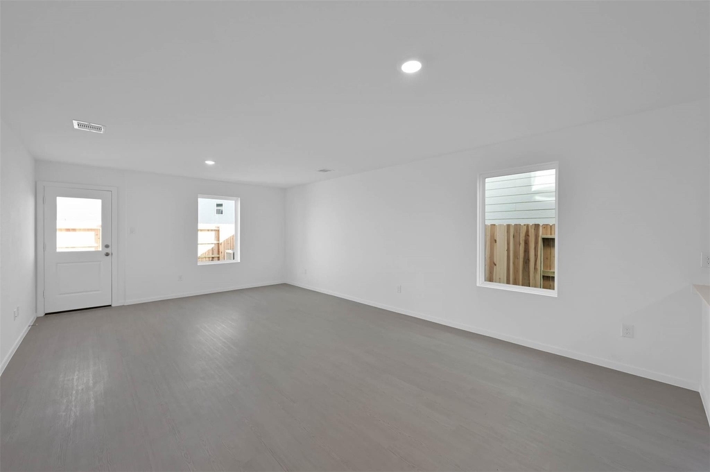 18243 Via Aurelia Drive - Photo 3