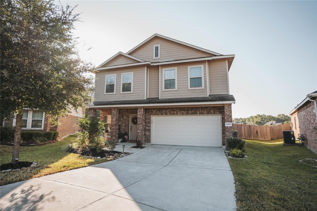16202 Augusta Oaks Court - Photo 0