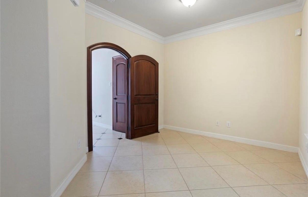 5503 Livorno Way - Photo 4