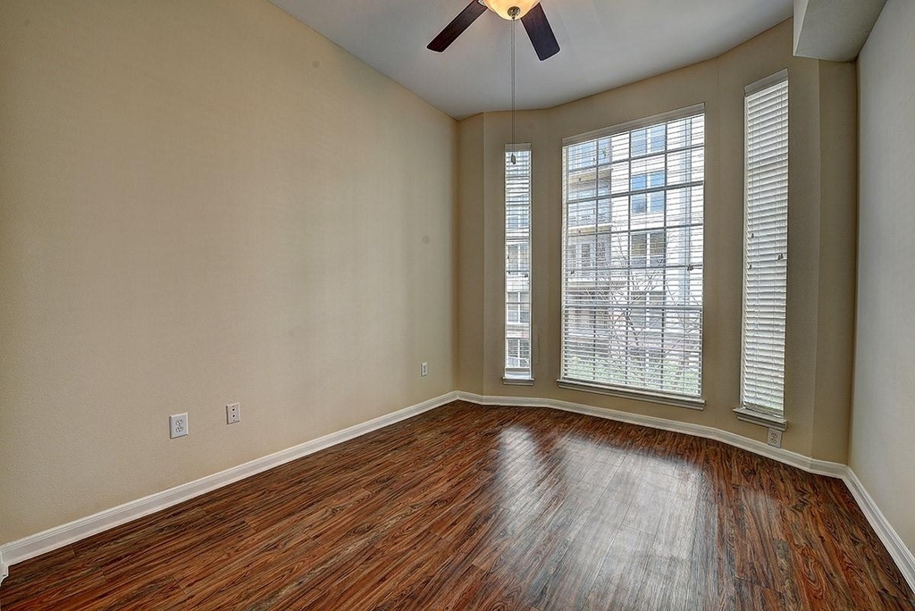 1901 Post Oak Park Drive - Photo 2