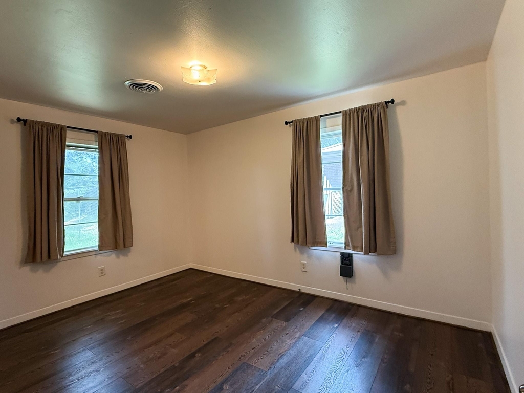 515 Elm Street - Photo 15