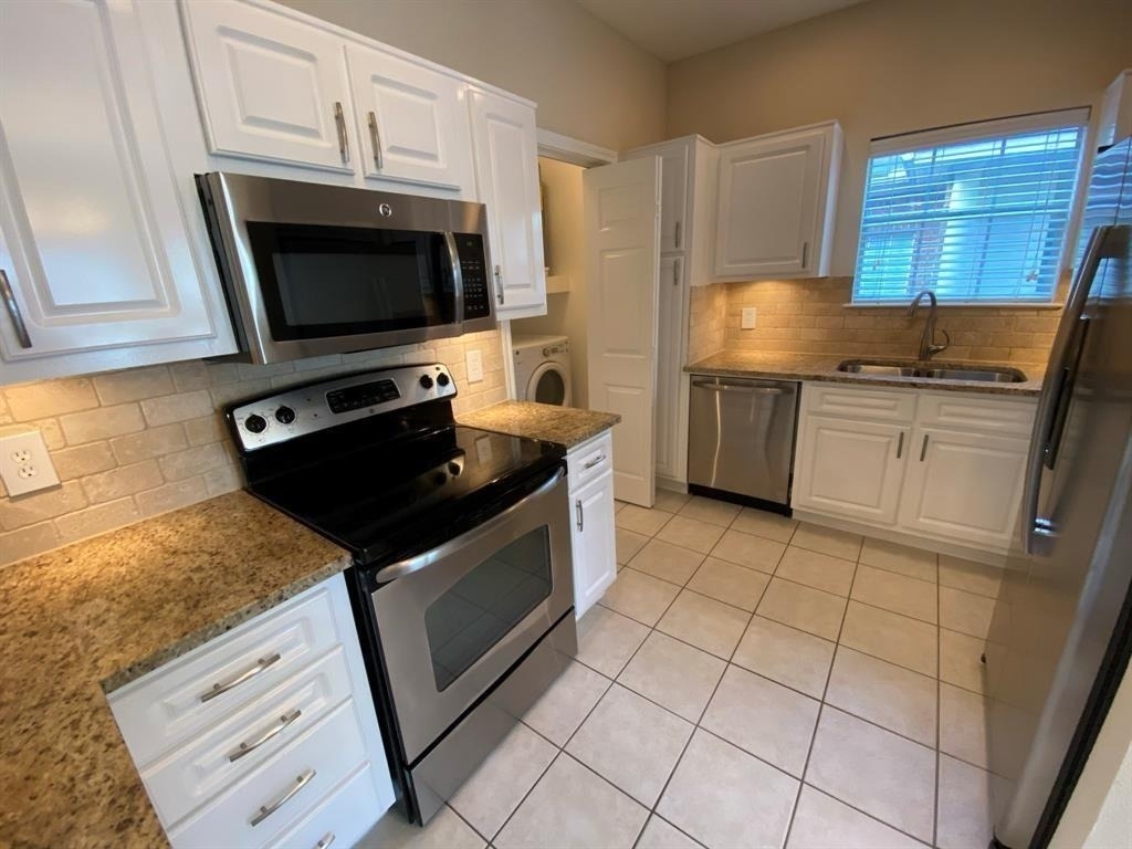1919 Post Oak Park Drive - Photo 11