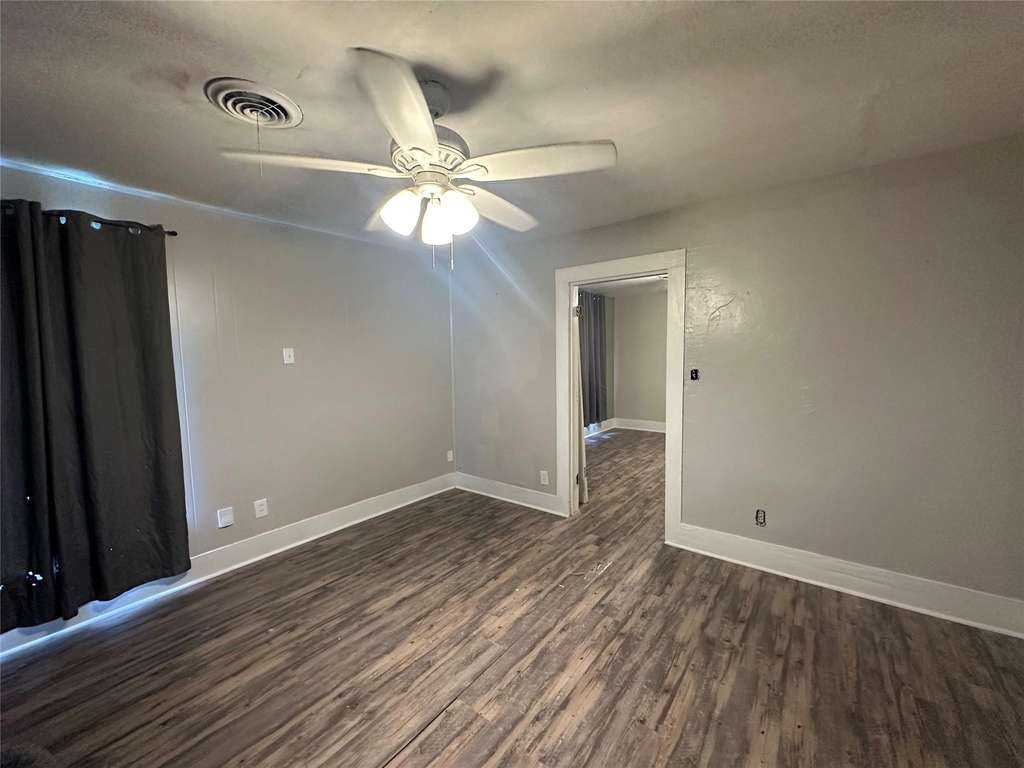 423 N Avenue A - Photo 4