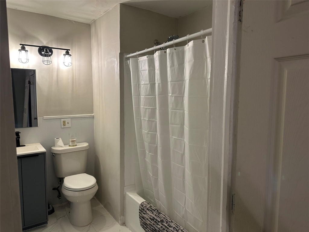 423 N Avenue A - Photo 8
