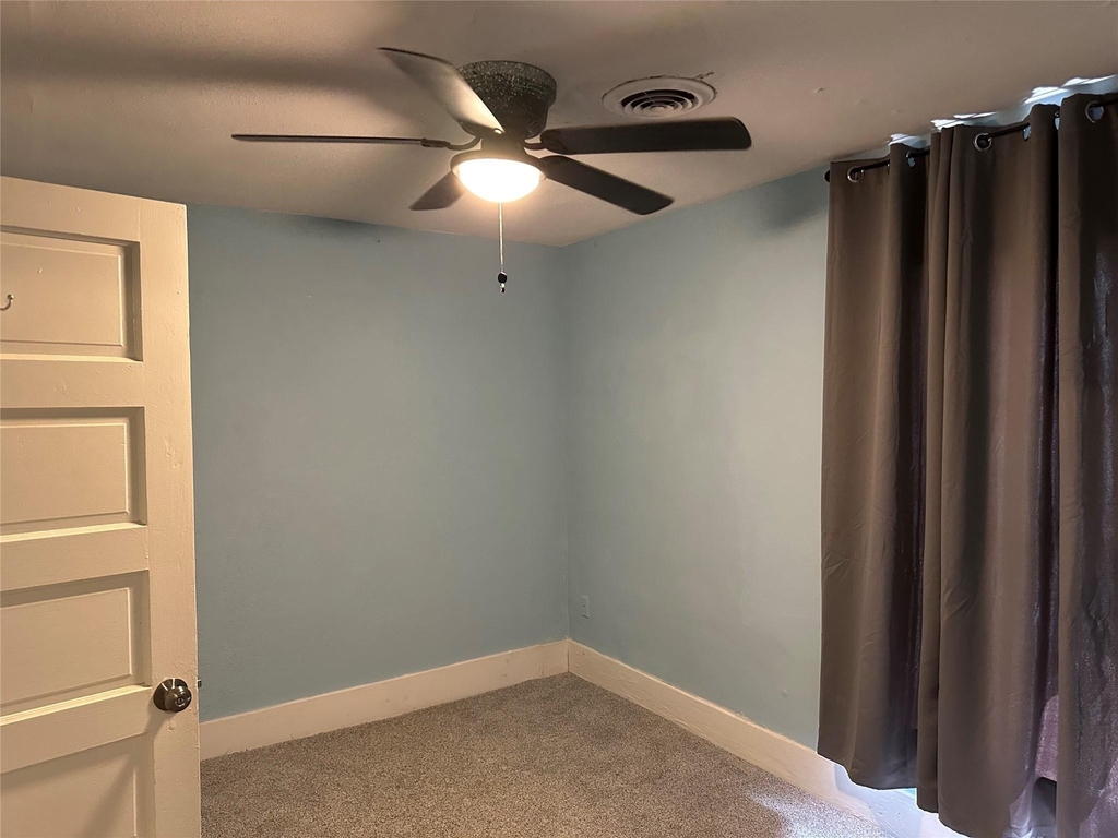 423 N Avenue A - Photo 7