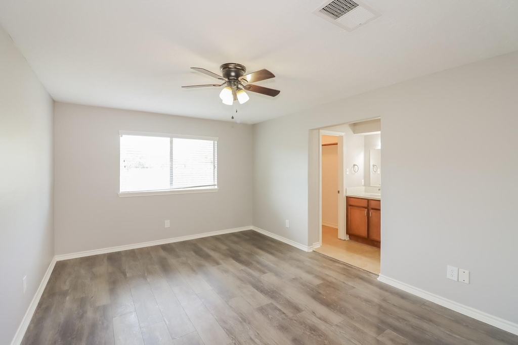 5939 Ollia Circle - Photo 6