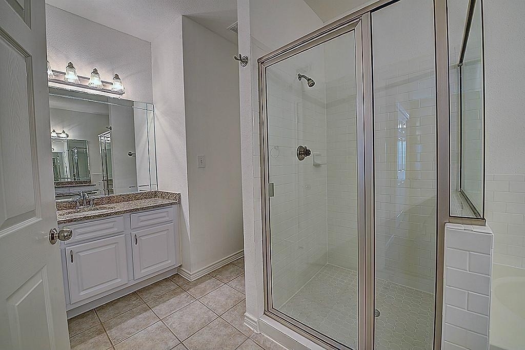 1919 Post Oak Park Drive - Photo 4