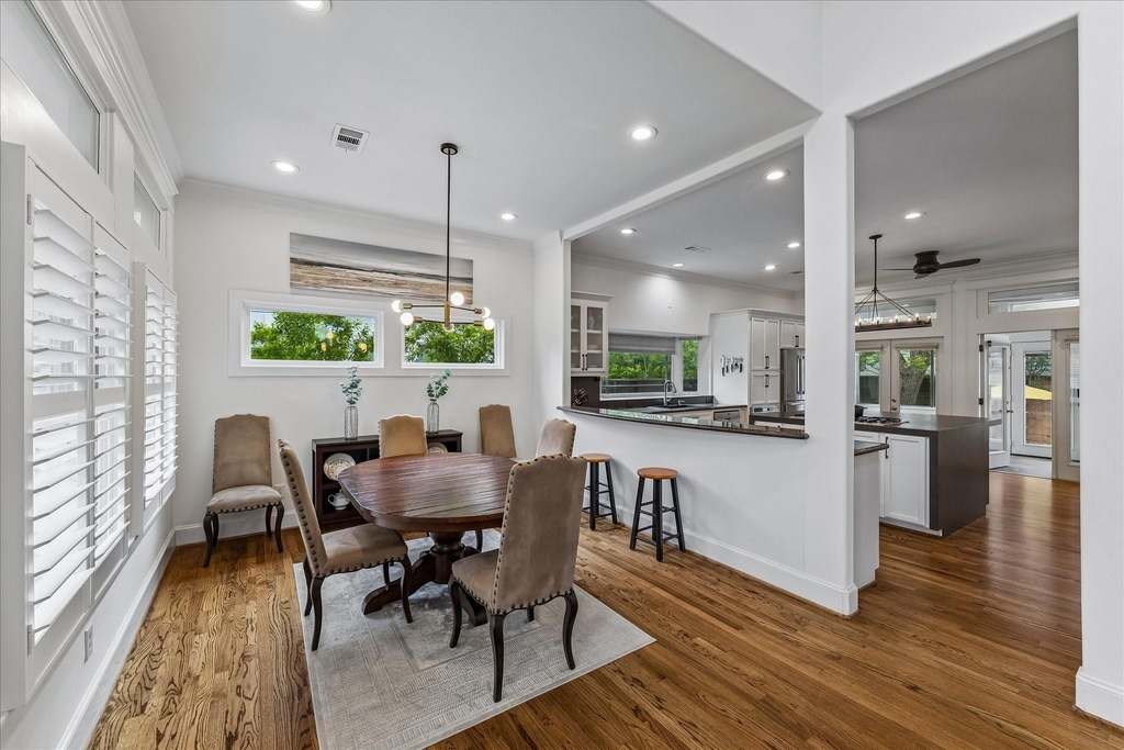 315 W 15th Street - Photo 14