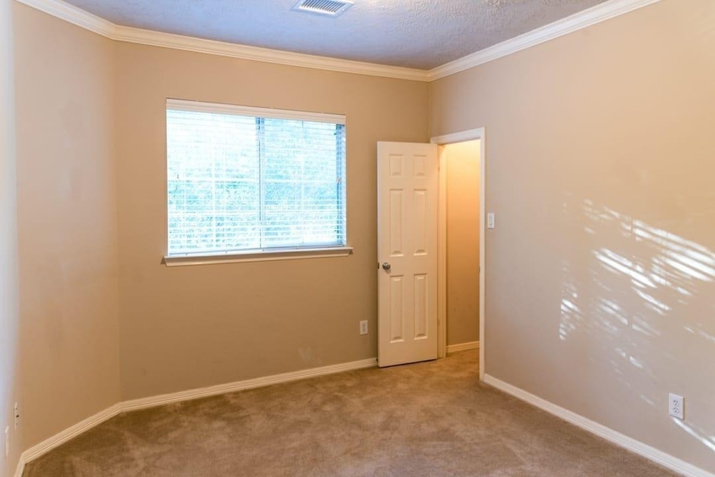 1507 Shady Villa Manner - Photo 12