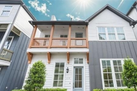 614 Delmar Street - Photo 0