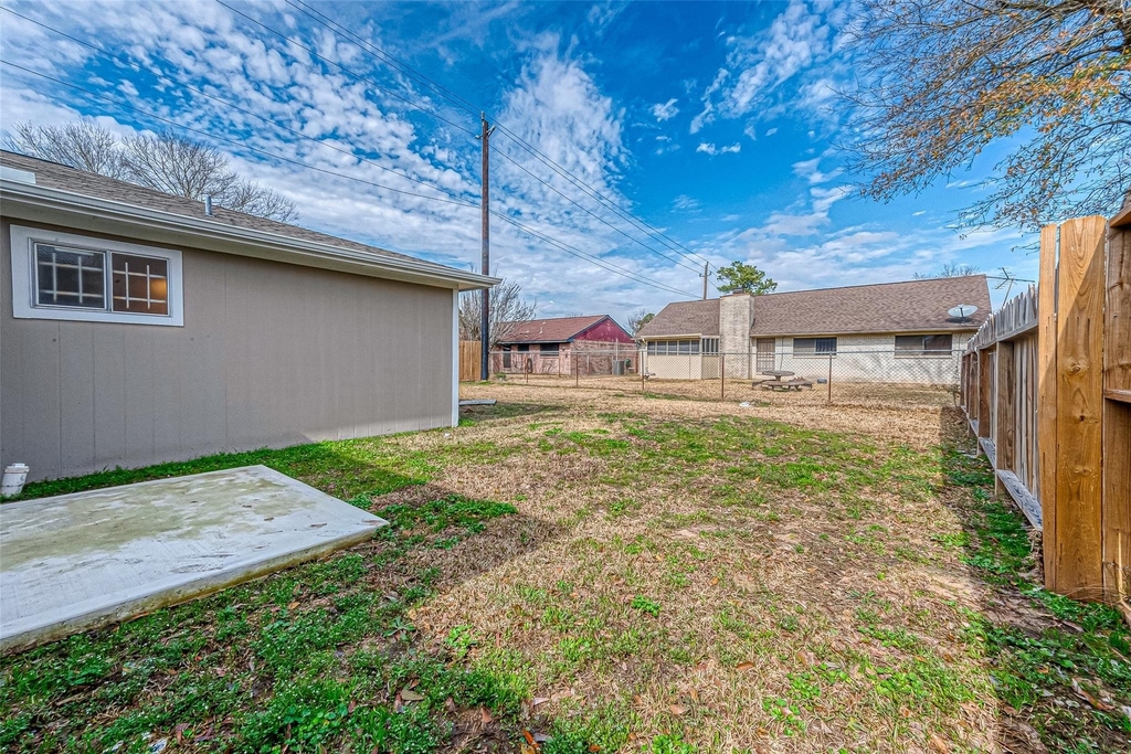 8619 Valley Meadow Drive - Photo 31