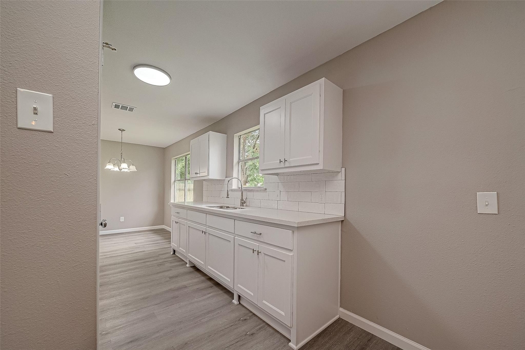 8619 Valley Meadow Drive - Photo 18