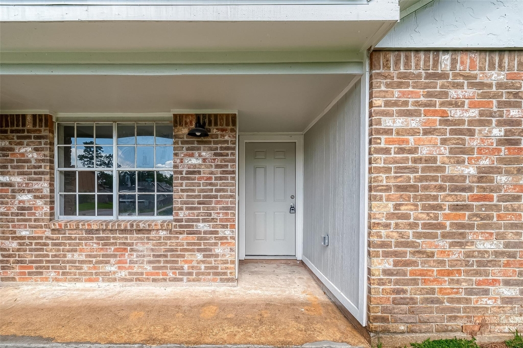 8619 Valley Meadow Drive - Photo 6