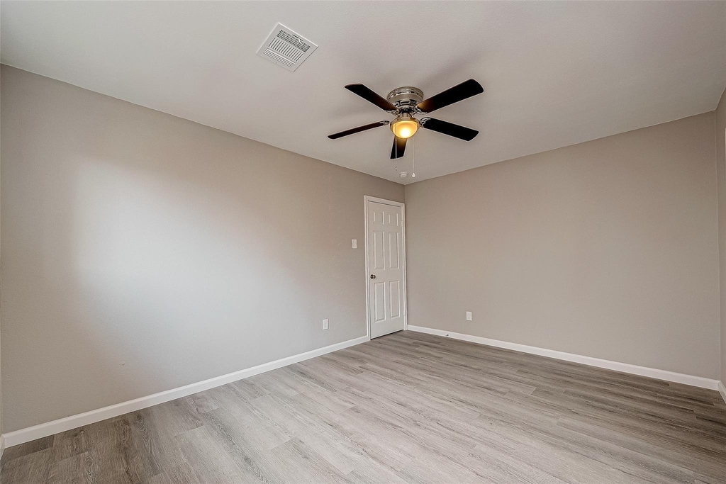 8619 Valley Meadow Drive - Photo 30