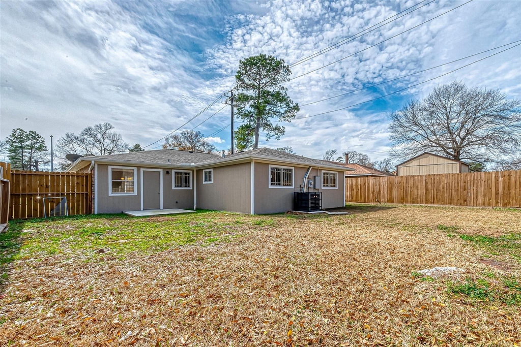 8619 Valley Meadow Drive - Photo 33