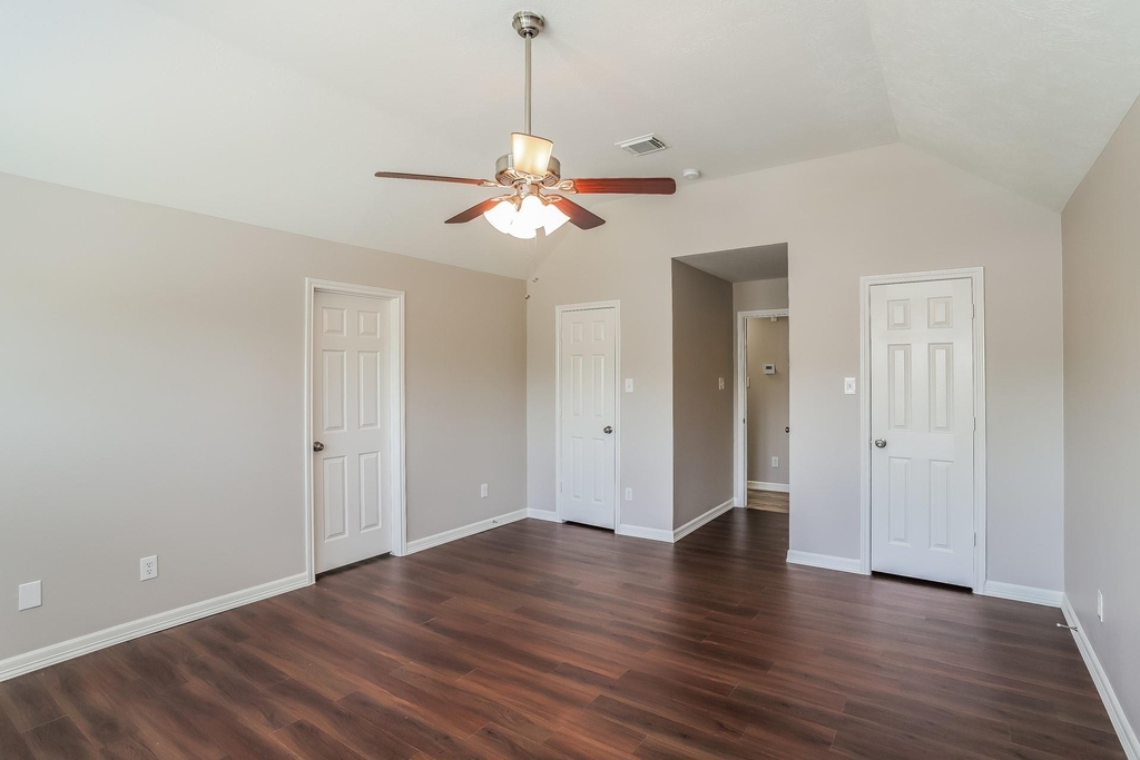 8238 Fuqua Gardens Drive - Photo 8
