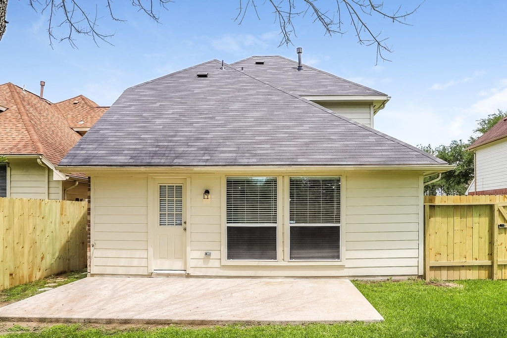 8238 Fuqua Gardens Drive - Photo 14