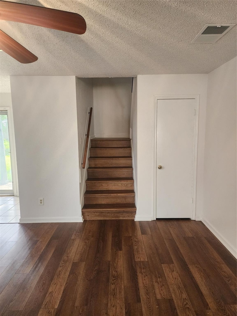 8239 Viny Ridge Drive - Photo 7