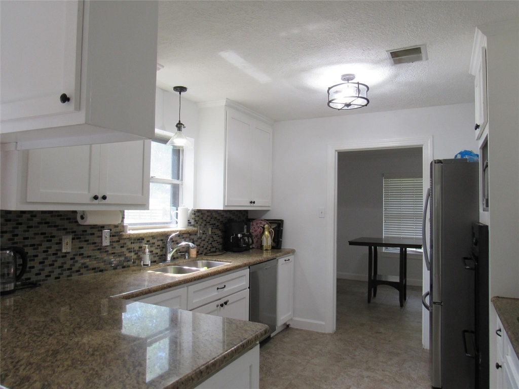 3220 Clayhead - Photo 2