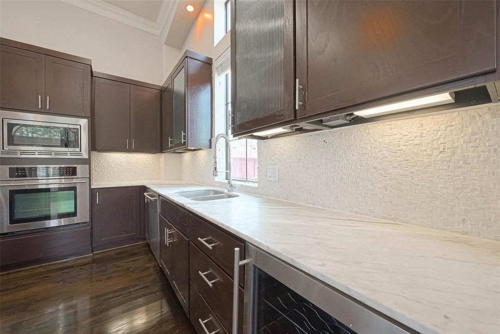 1739 Oakdale Street - Photo 19