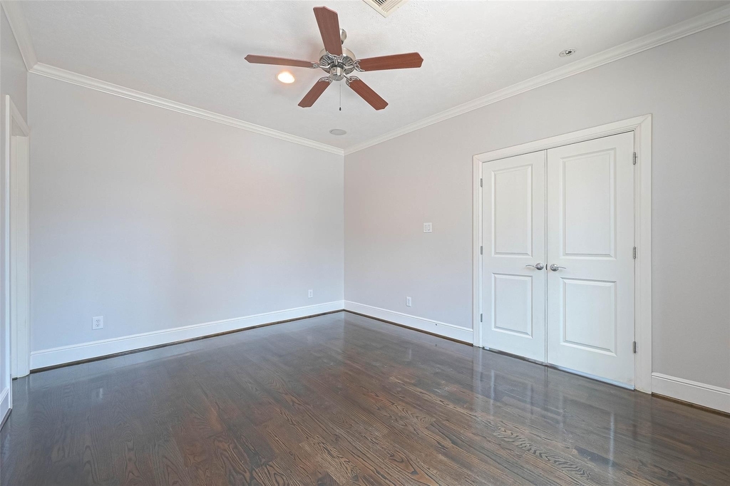 1739 Oakdale Street - Photo 8