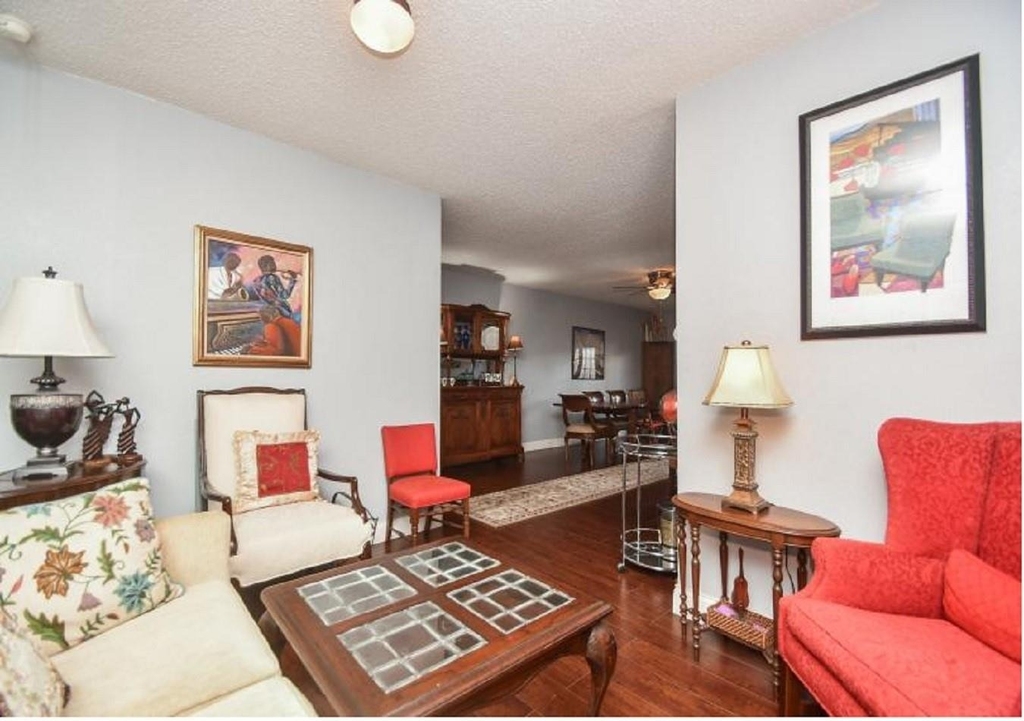 2700 Bellefontaine Street - Photo 2