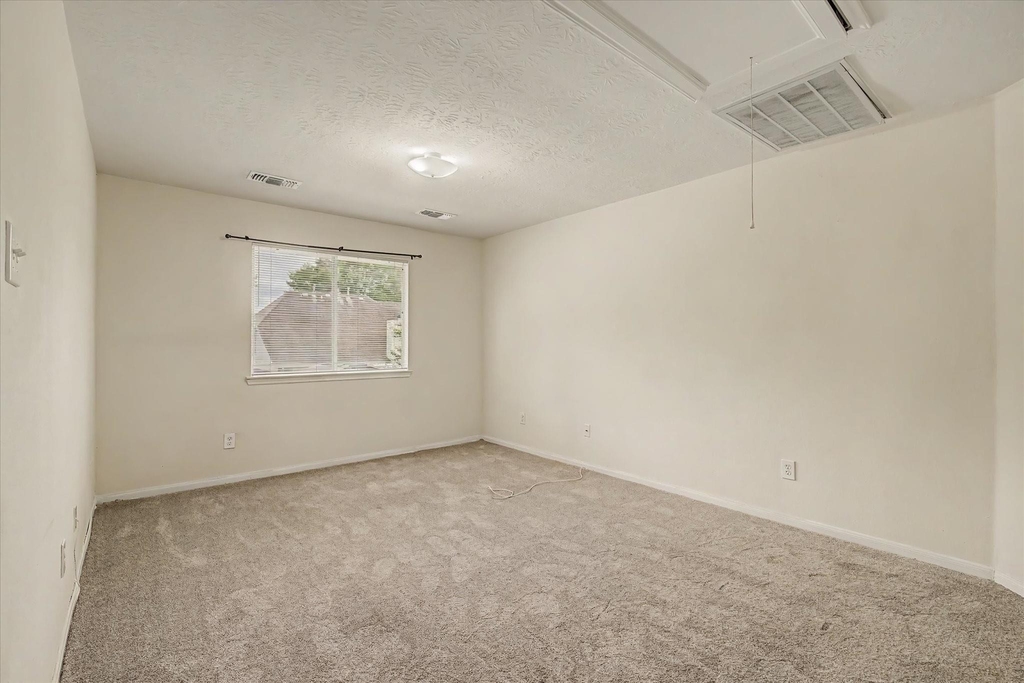 10840 Sycamore Drive N - Photo 25