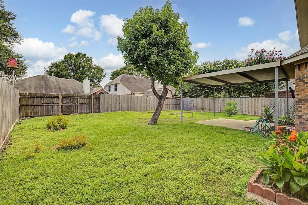 10840 Sycamore Drive N - Photo 42