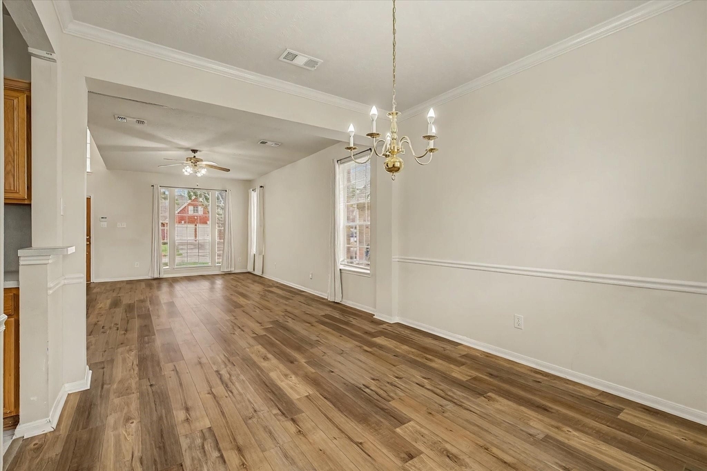 10840 Sycamore Drive N - Photo 12