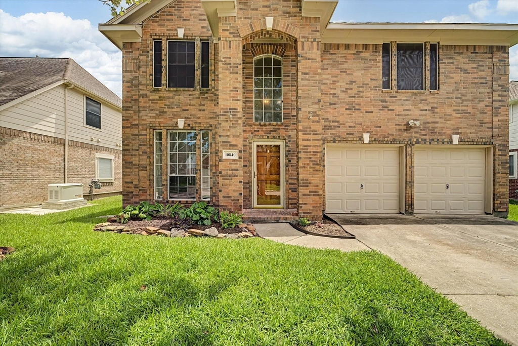 10840 Sycamore Drive N - Photo 3