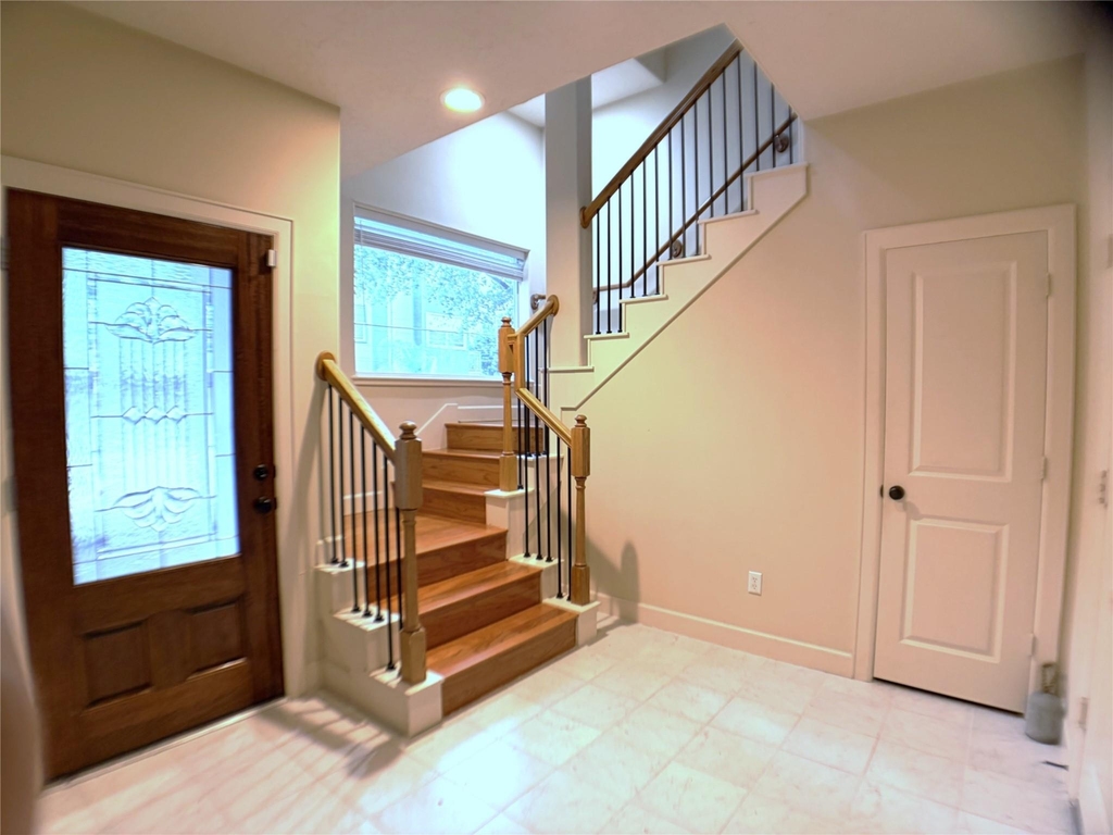 5807 Maxie Street - Photo 2