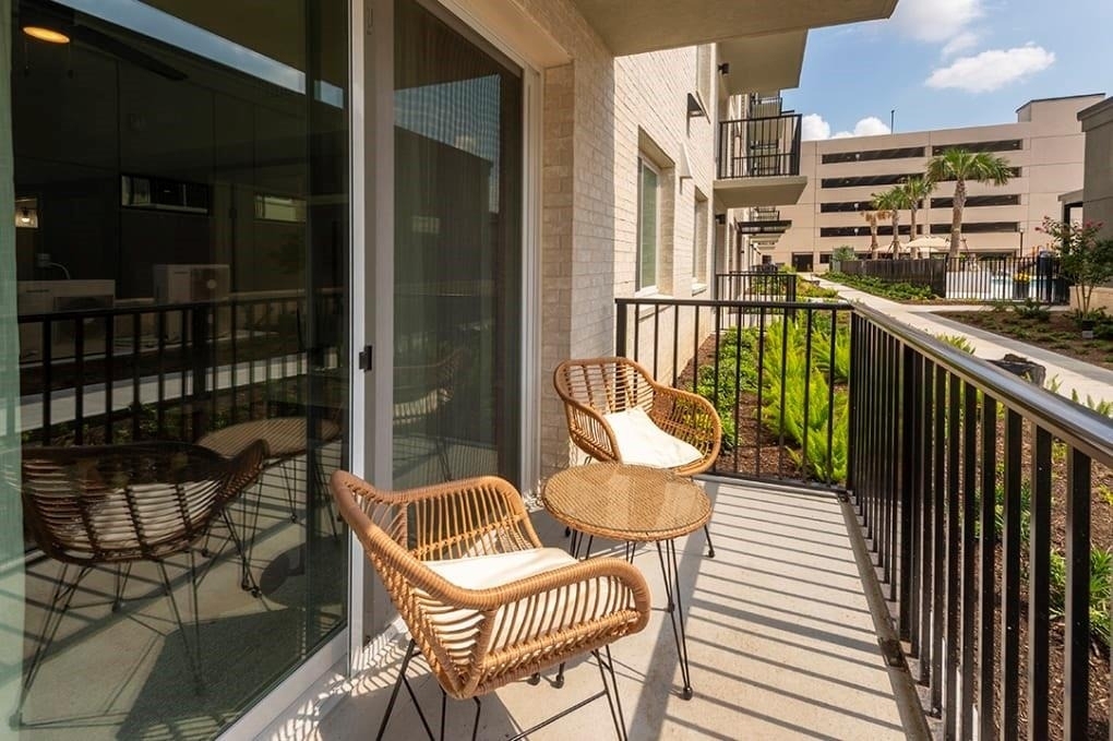 18036 Park Row Blvd - Photo 6
