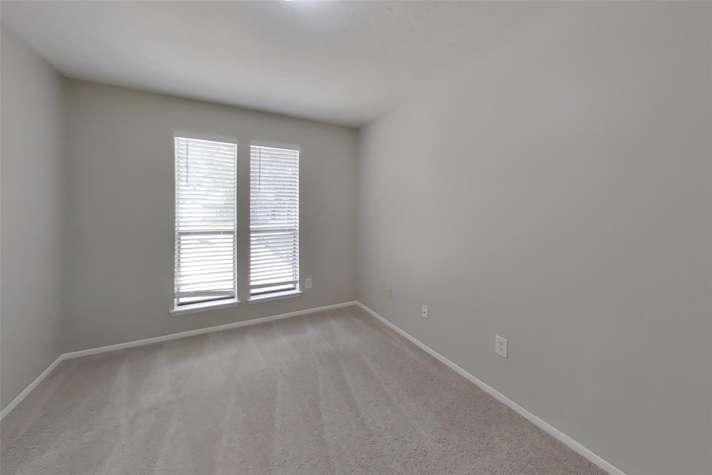 3619 Maple Glen Drive - Photo 10