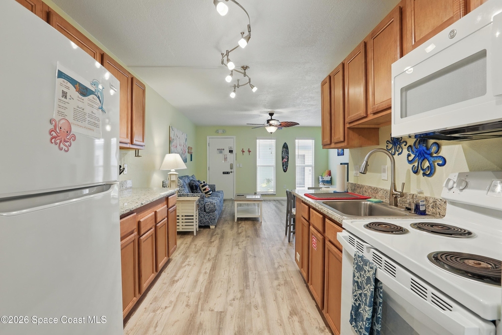 199 Tyler Avenue - Photo 3