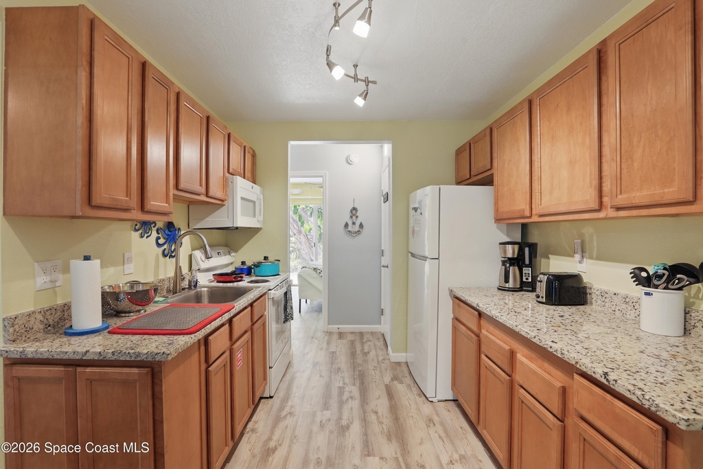 199 Tyler Avenue - Photo 4