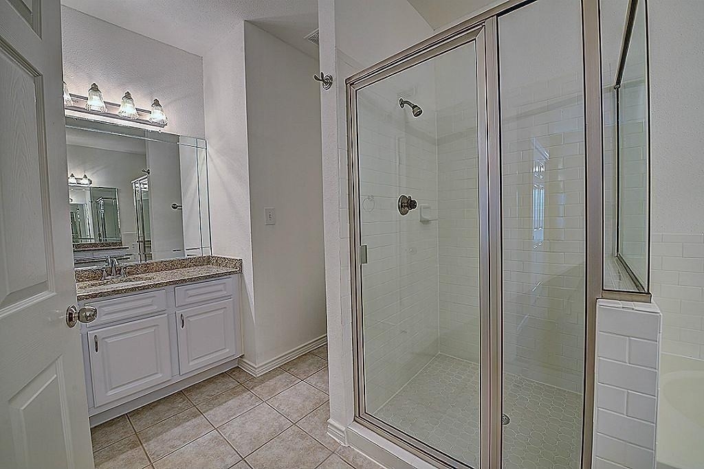 1919 Post Oak Park Drive - Photo 5