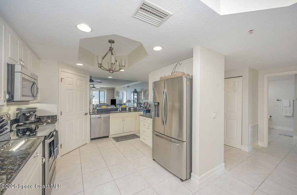 7 Indian River Avenue - Photo 4