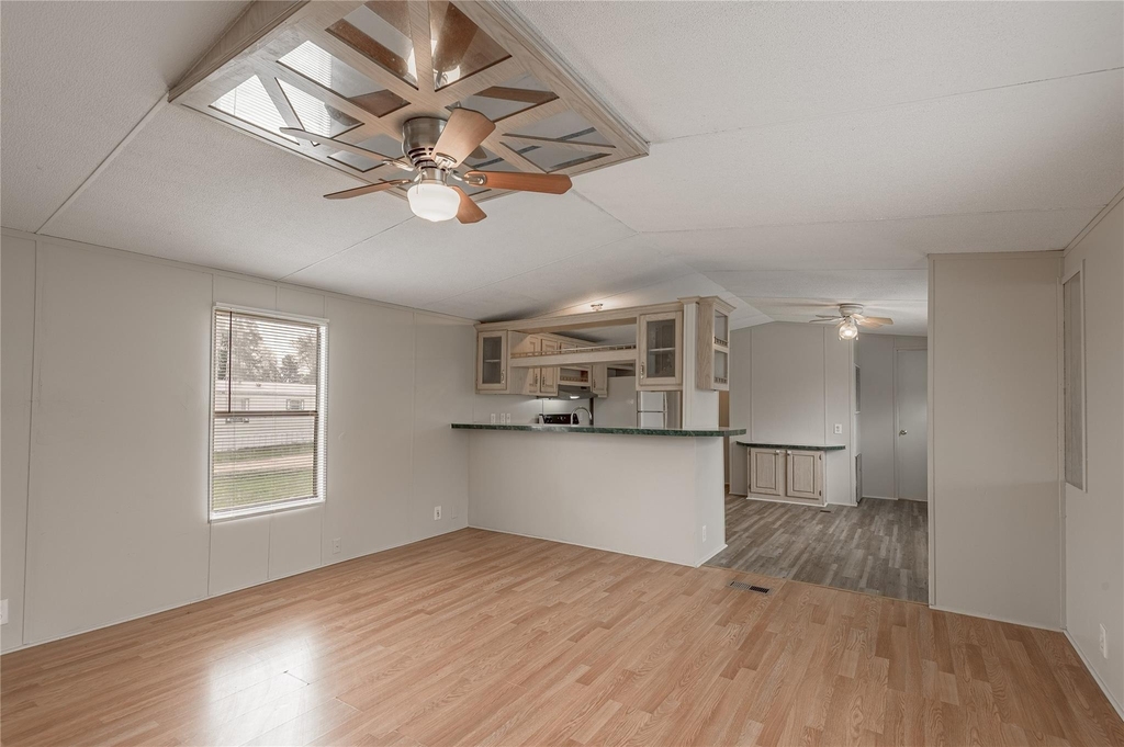 1345 Fm 405 Road - Photo 4