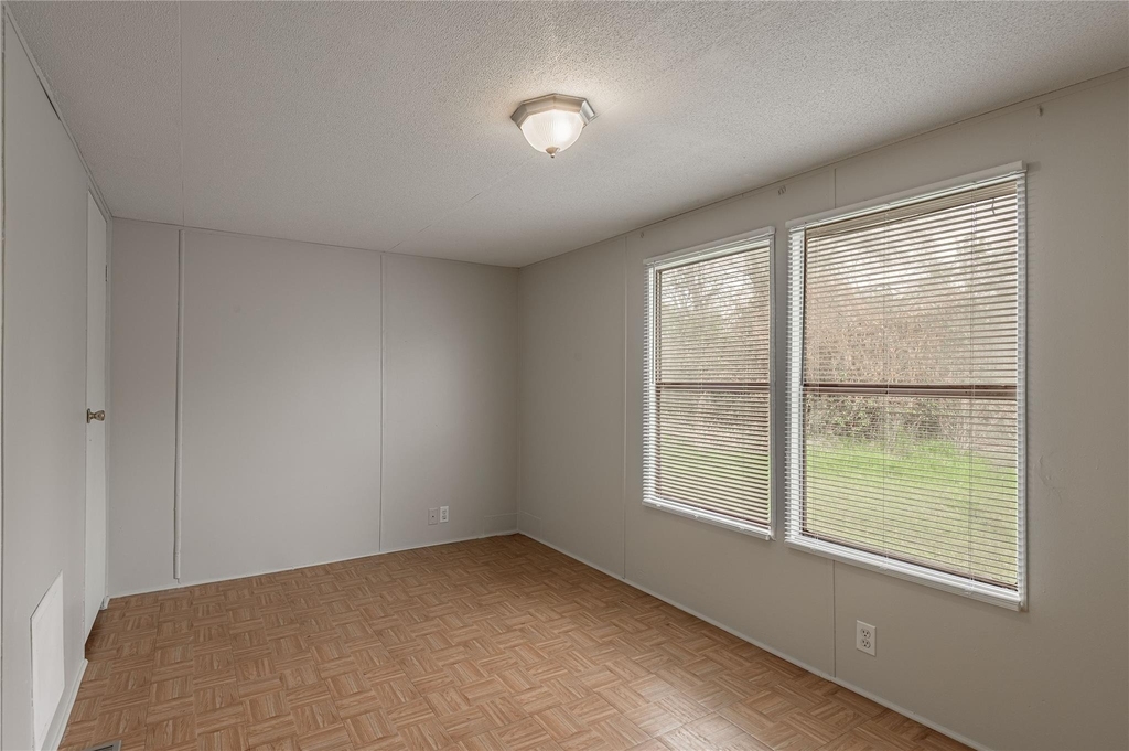 1345 Fm 405 Road - Photo 21