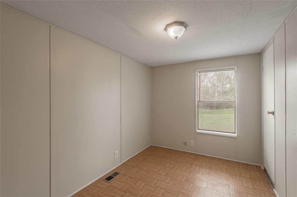 1345 Fm 405 Road - Photo 17