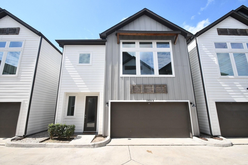 5904 Gardendale Drive - Photo 2