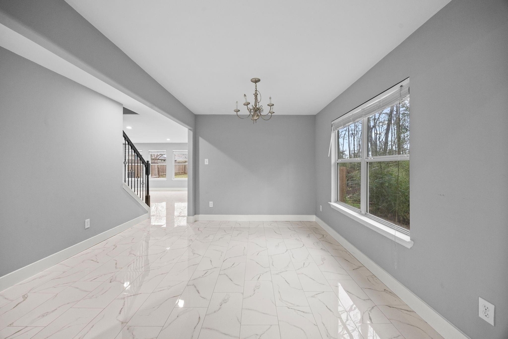 4500 Upland Circle Drive - Photo 4